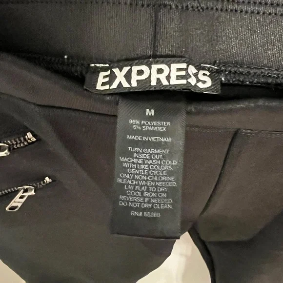 Express Women's Black Faux Leather Mid Rise Leggings Size M - Picture 4 of 5